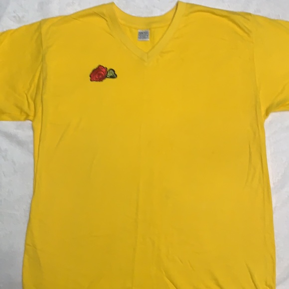Sun Tees Yellow “Rose” T-Shirt Sz Med. - Picture 5 of 5